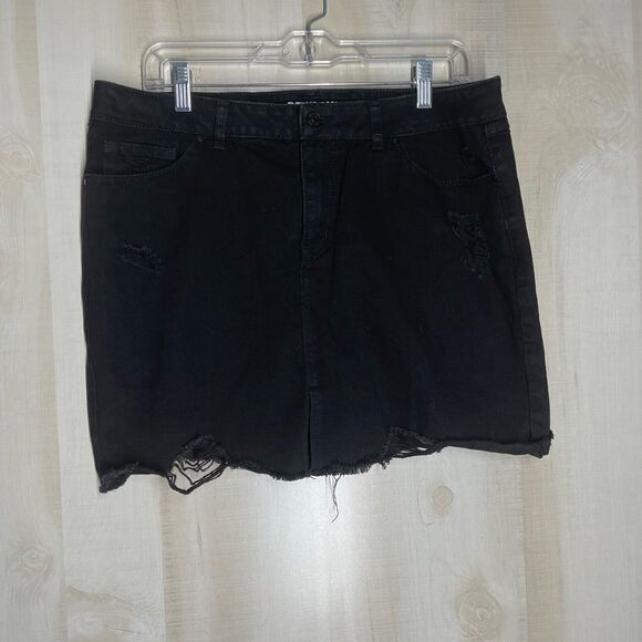 Rewash black distressed mini skirt, size 13‎ - Picture 2 of 14